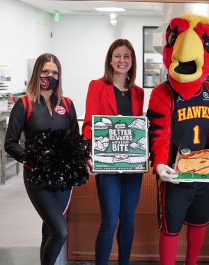 Papa Johns and Hawks announce partnership