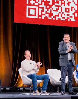 Nadeem Bajwa speaks at the 2023 Papa Johns Franchisee Conference